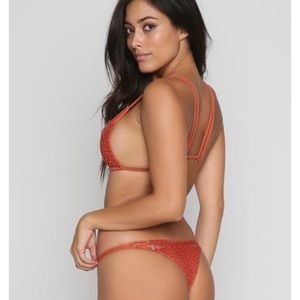 NWT Acacia Summer Molokini Crochet Bottom/ LG